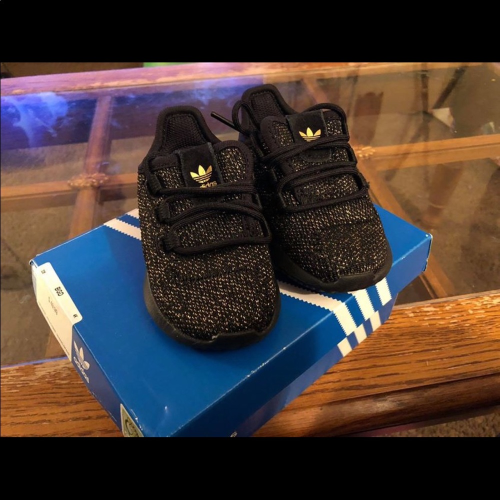 Adidas - Picture 4 of 4